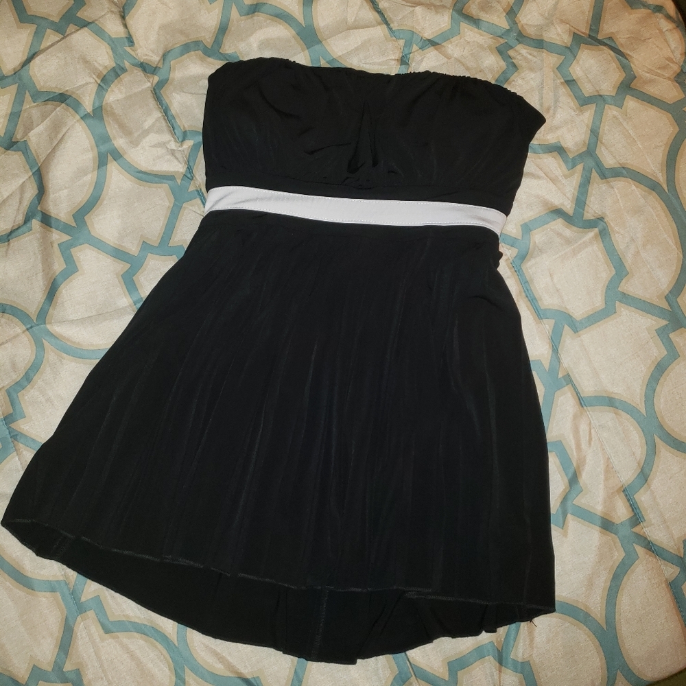 xoxo strapless shirt.